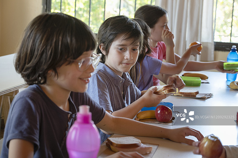 学校食堂图片素材