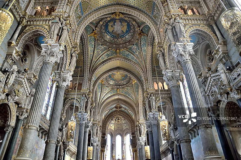 里昂富维耶圣母大教堂内部图片素材