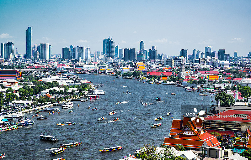 泰国曼谷日落时分的黎明寺图片素材