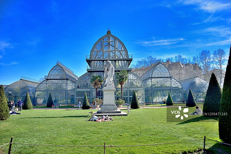 里昂，金头公园植物园的大型温室，一个公共城市公园图片素材