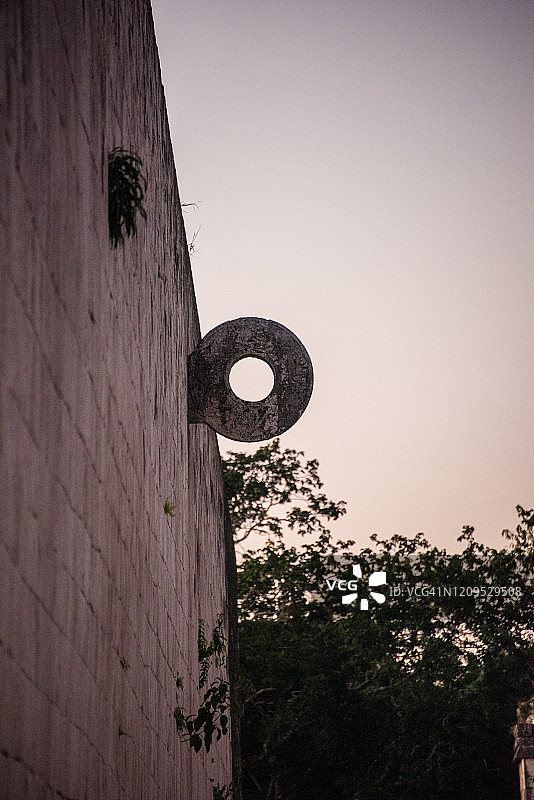 奇琴伊察大球场的石圈图片素材