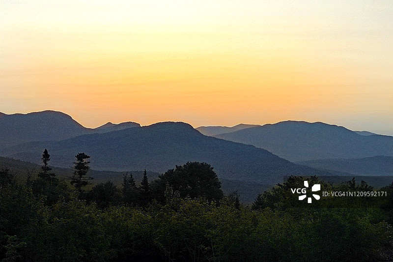 白山日出，美国新罕布什尔州图片素材