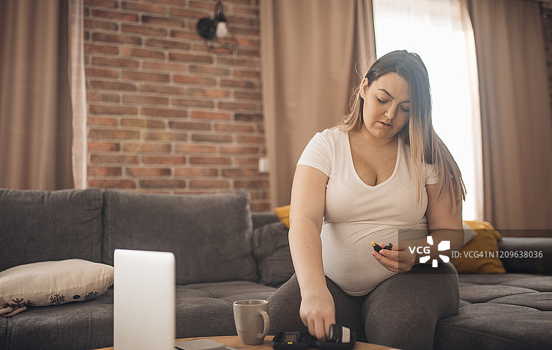 孕妇血糖超标图片素材