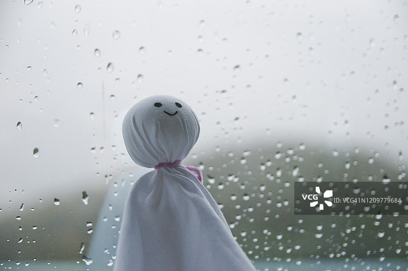 祈求好天气的玩偶图片素材