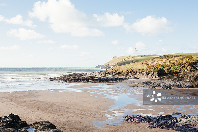 二月的波尔泽斯海滩海岸线图片素材