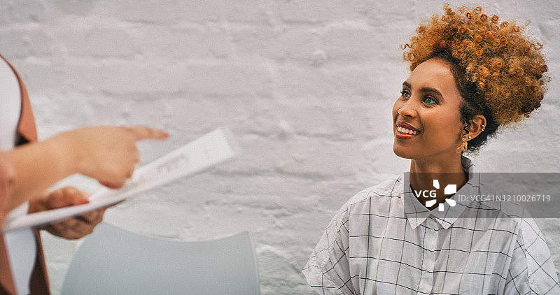 没有什么比真诚的微笑更能推销您的品牌图片素材