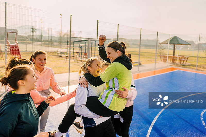 我们赢了！图片素材