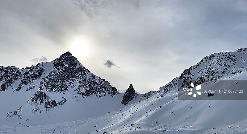 库尔舍瓦尔柔和的山景图片素材