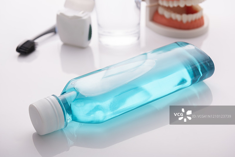牙科护理漱口水特写图片素材