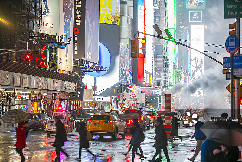 曼哈顿中城时代广场夜景图片素材