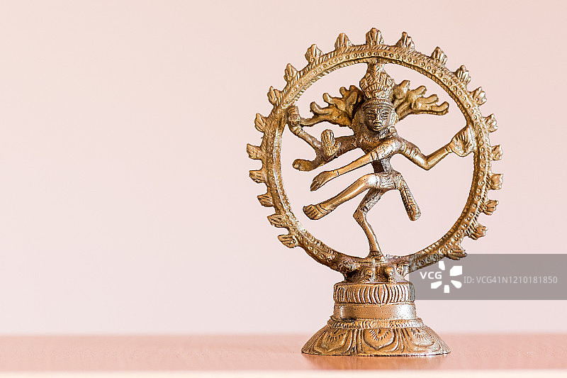 印度教湿婆神纳塔罗阇雕像，舞蹈之王图片素材