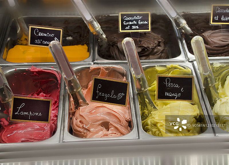 意大利商店里的意大利冰淇淋图片素材