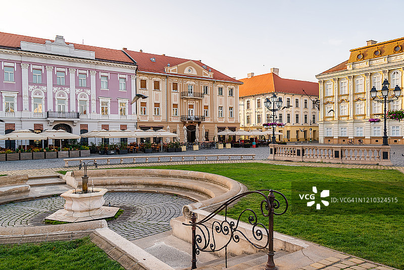 罗马尼亚蒂米什瓦拉市的联盟广场或统一广场图片素材
