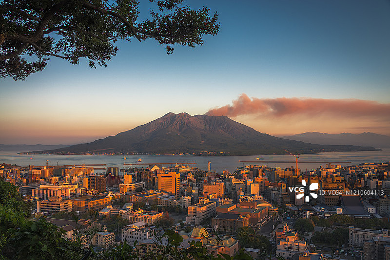 鹿儿岛和樱岛火山全景图片素材