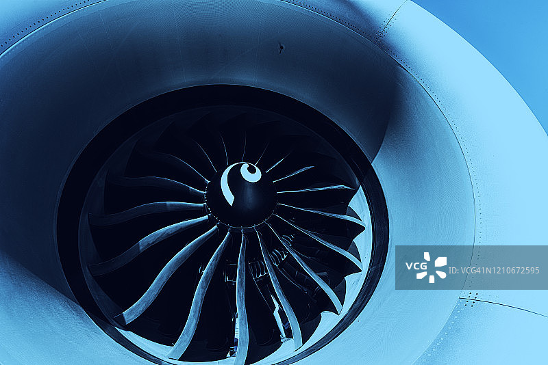 巨型涡轮喷气发动机图片素材