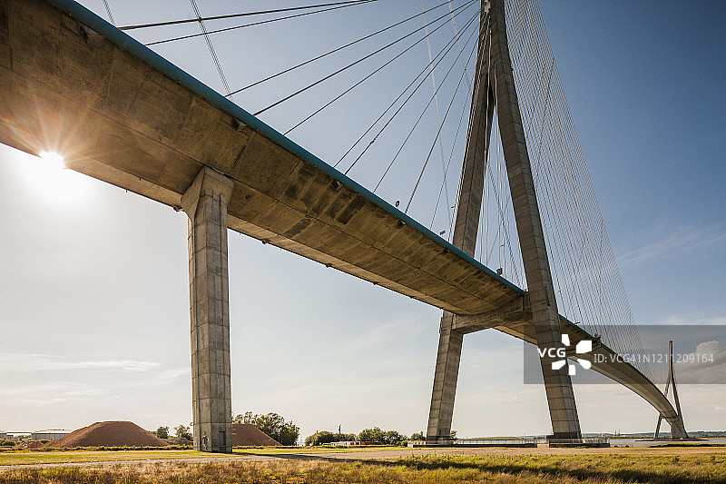 诺曼底大桥图片素材