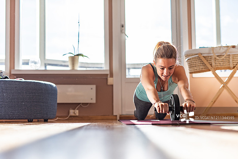 居家训练图片素材