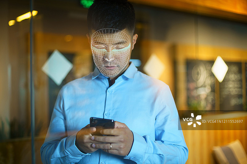 商务男士面部识别图片素材