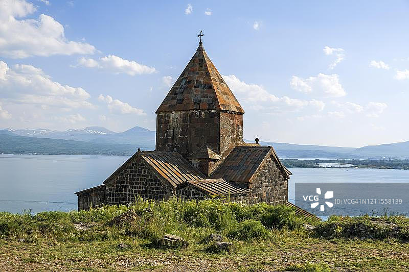 亚美尼亚卡扎兰镇，通往伊朗的主要道路，赞格祖尔山脉，南高加索，休尼克省，亚美尼亚图片素材