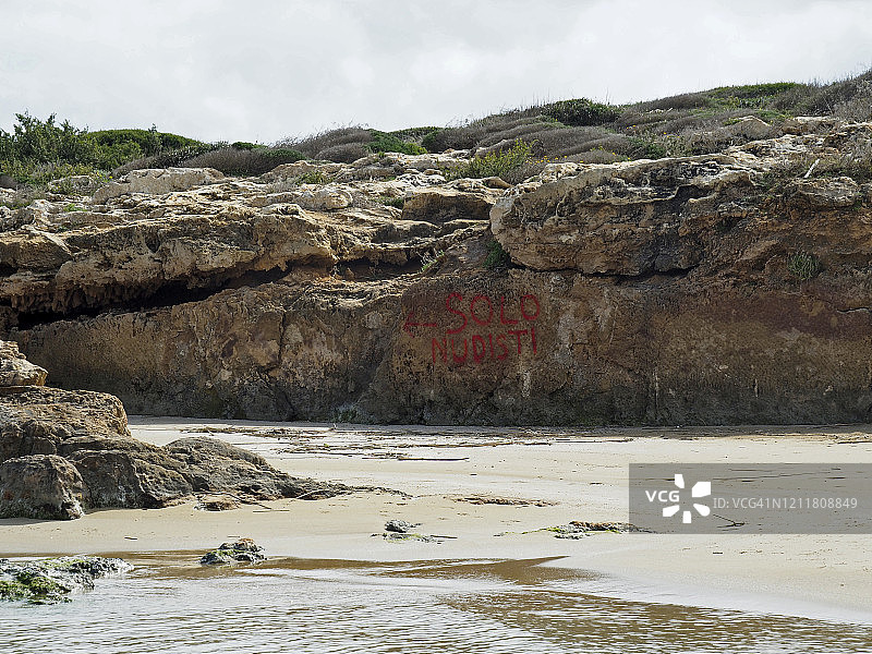 西西里岛文迪卡里自然保护区的幽静海滩图片素材