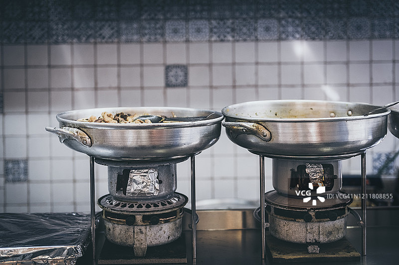 耶路撒冷美食：传统煤油炉图片素材