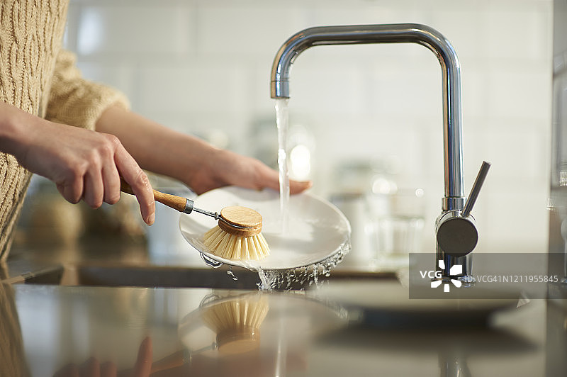 厨房水槽中无塑料洗涤图片素材