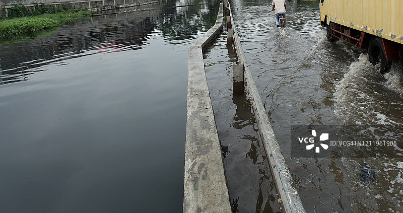 街道洪水图片素材