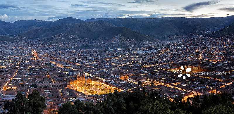 秘鲁库斯科夜景全景图片素材
