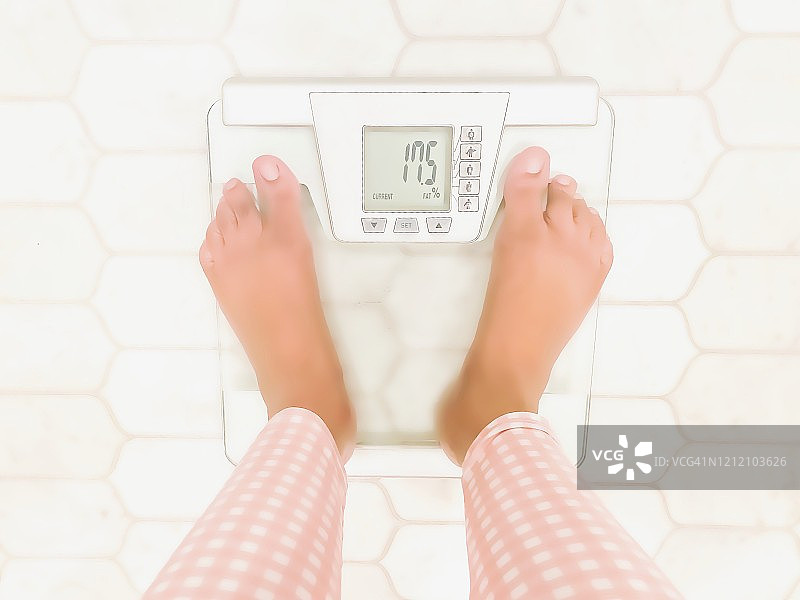 非洲裔女人称体重图片素材