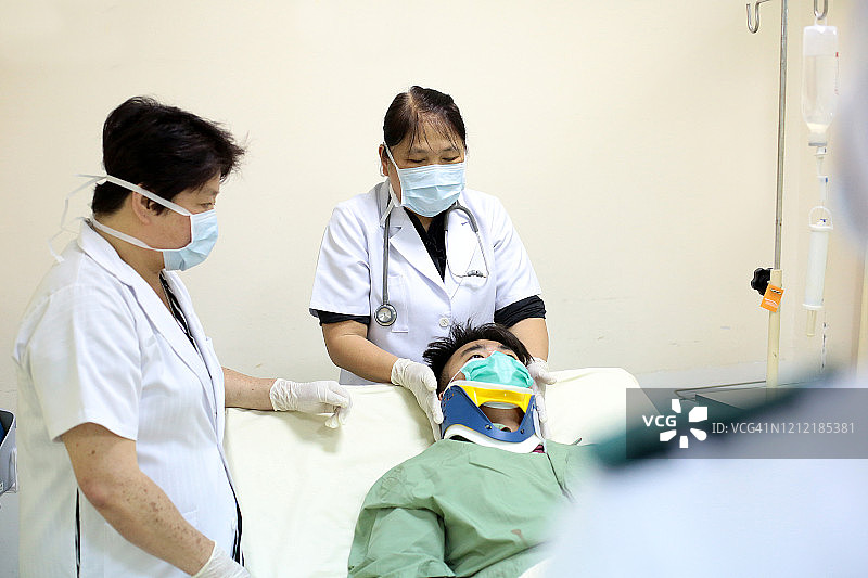 东南亚:在医院图片素材