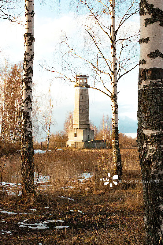 俄罗斯杜布纳伏尔加河上的大伏尔加灯塔美景图片素材