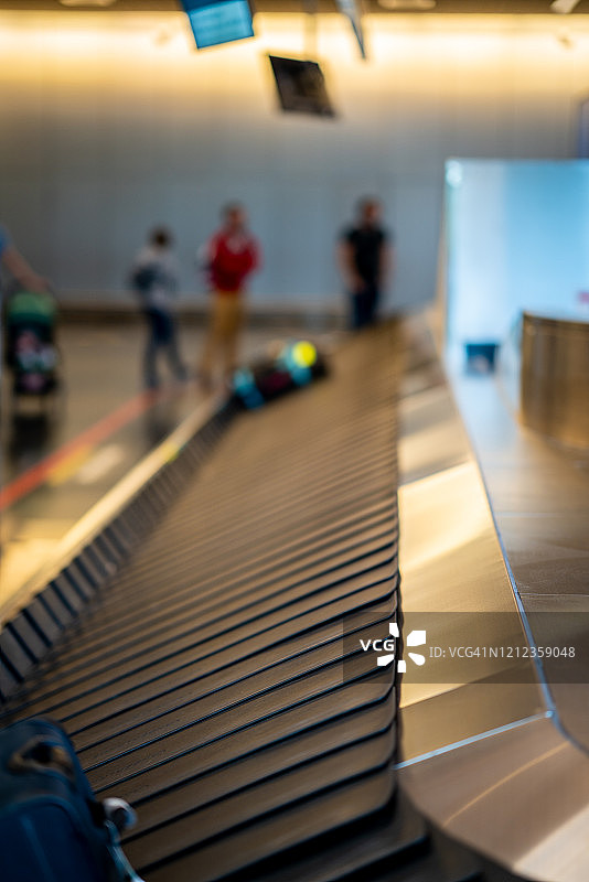 行李传送带重叠板条特写图片素材