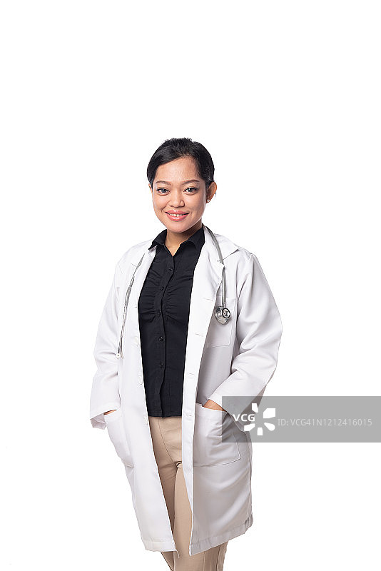 戴着听诊器的穆斯林女医生肖像图片素材