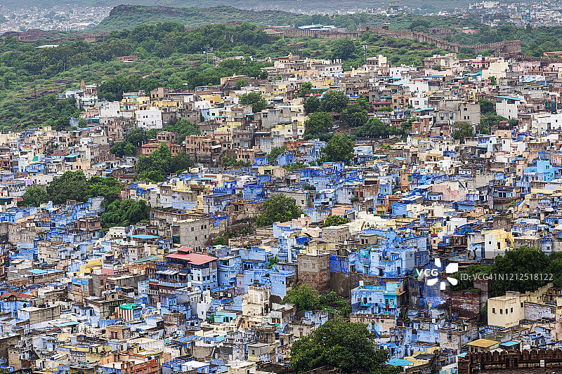 印度拉贾斯坦邦蓝色城市焦特布尔全景图片素材