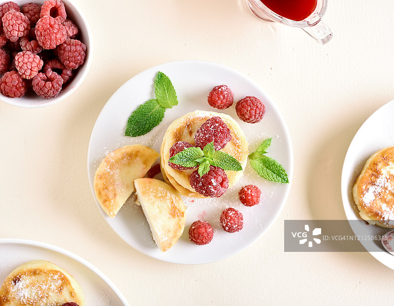 凝乳油炸饼，农家干酪薄煎饼图片素材