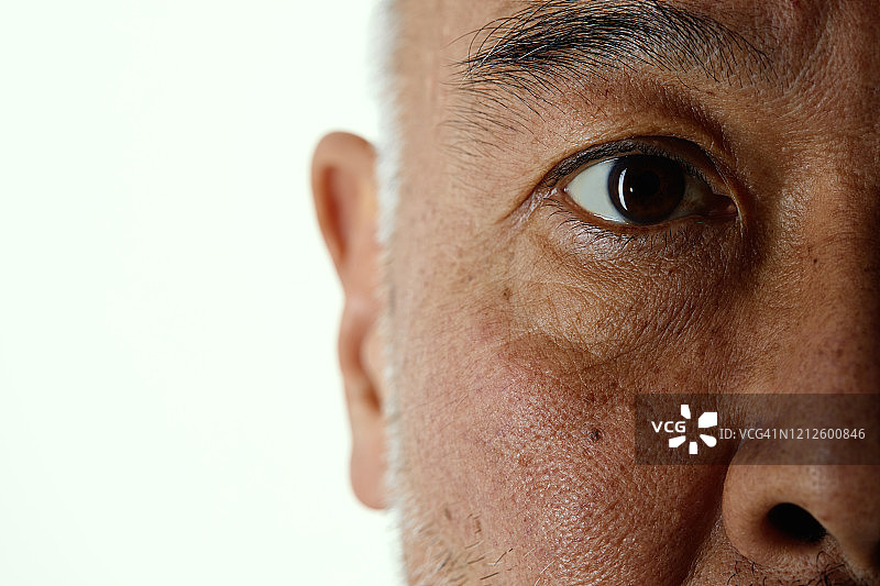 50多岁的男人肖像图片素材