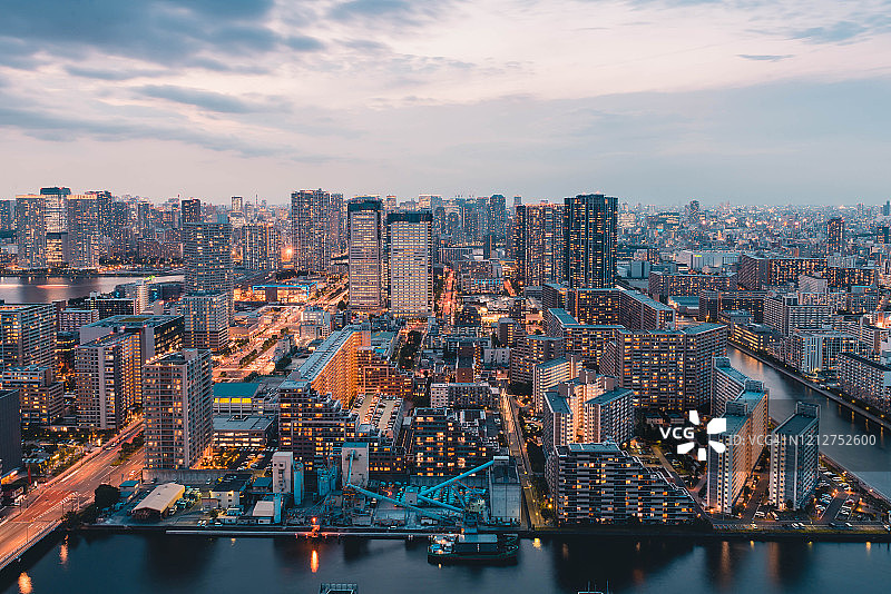 东京暮光天际线图片素材