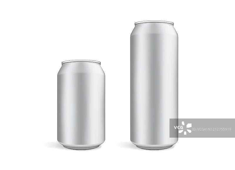 带有水滴的大小啤酒罐矢量模型图片素材