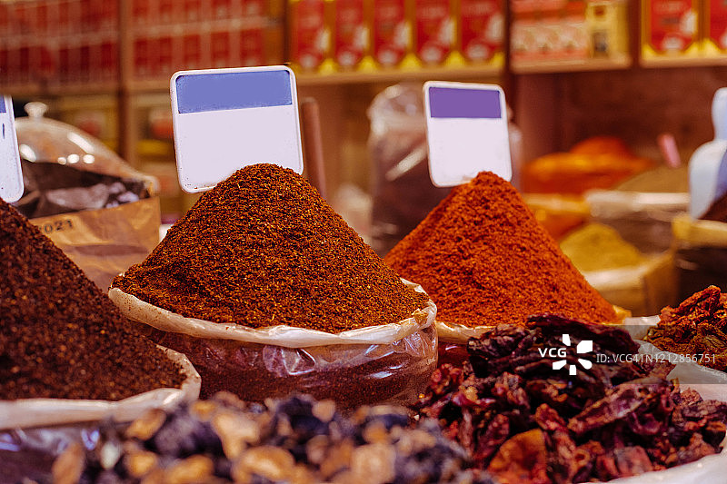 土耳其尚勒乌尔法香料集市的传统自制红辣椒图片素材