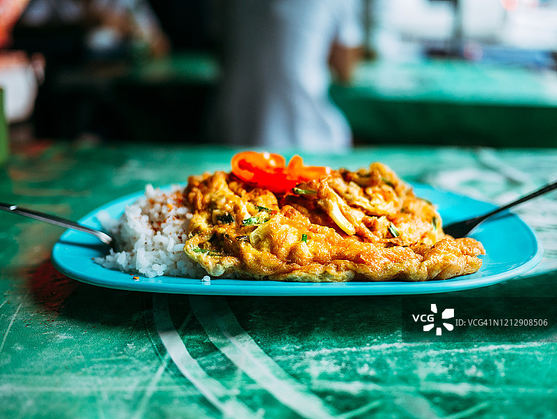 白米饭佐煎蛋卷图片素材