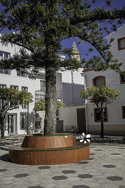 埃斯特波纳老城区历史区的雷洛赫广场图片素材