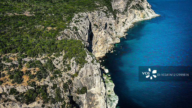 葡萄牙海岸引人注目的悬崖景观图片素材