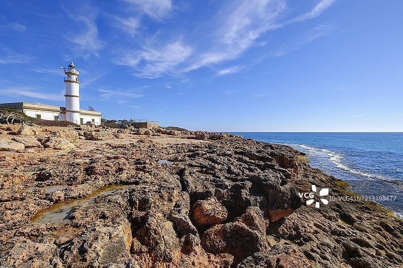 西班牙巴利阿里群岛马略卡岛塞斯萨利内斯海岬灯塔图片素材