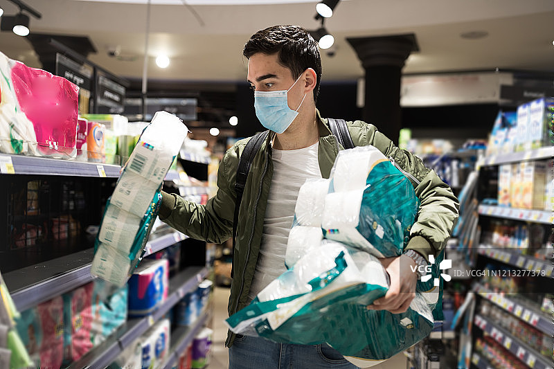 储备卫生纸是最重要的事图片素材