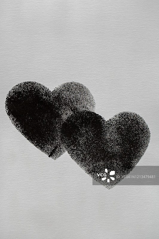 黑色爱心图片素材