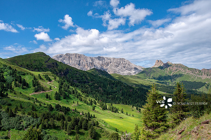 意大利南蒂罗尔休西高山牧场风光图片素材