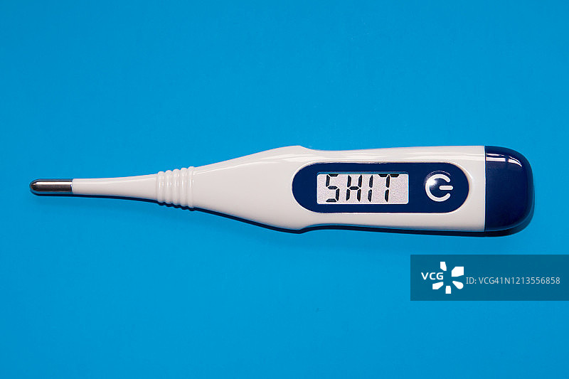 发烧了：数字温度计显示对新型冠状病毒症状的担忧图片素材