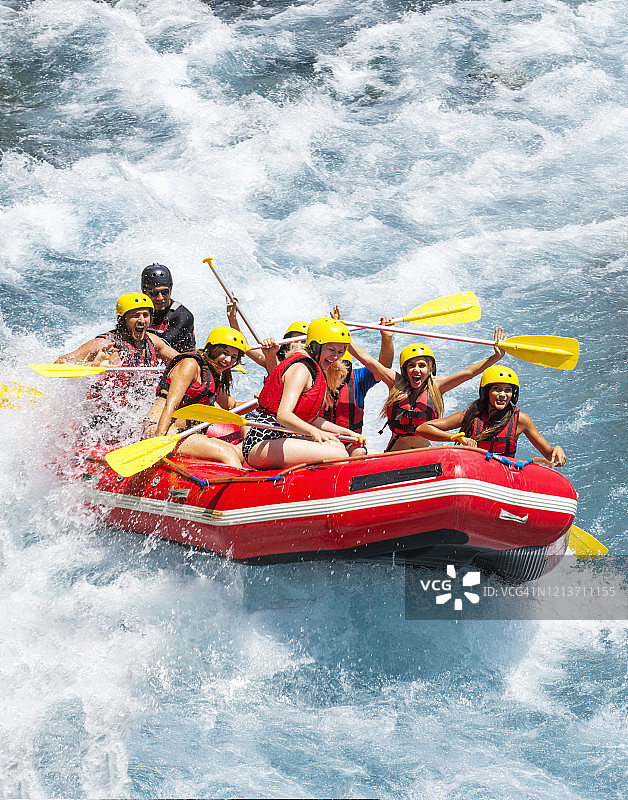 漂流的人群图片素材