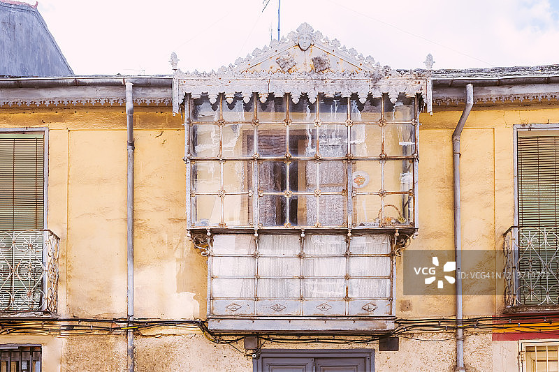废弃房屋的正面图片素材