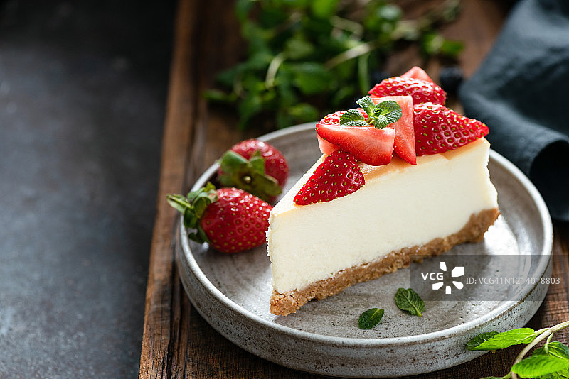 草莓芝士蛋糕图片素材